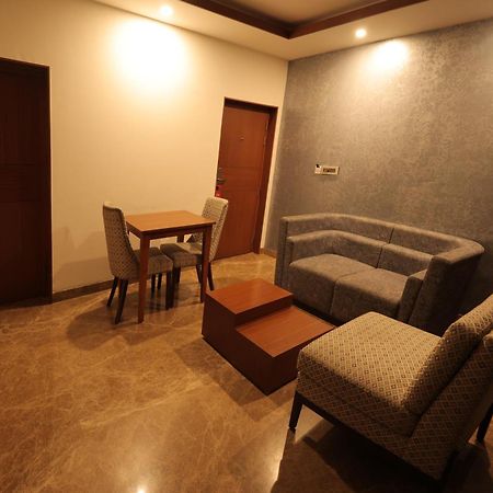 Poppys Vista Hotel Thirumurugan Poondi Экстерьер фото