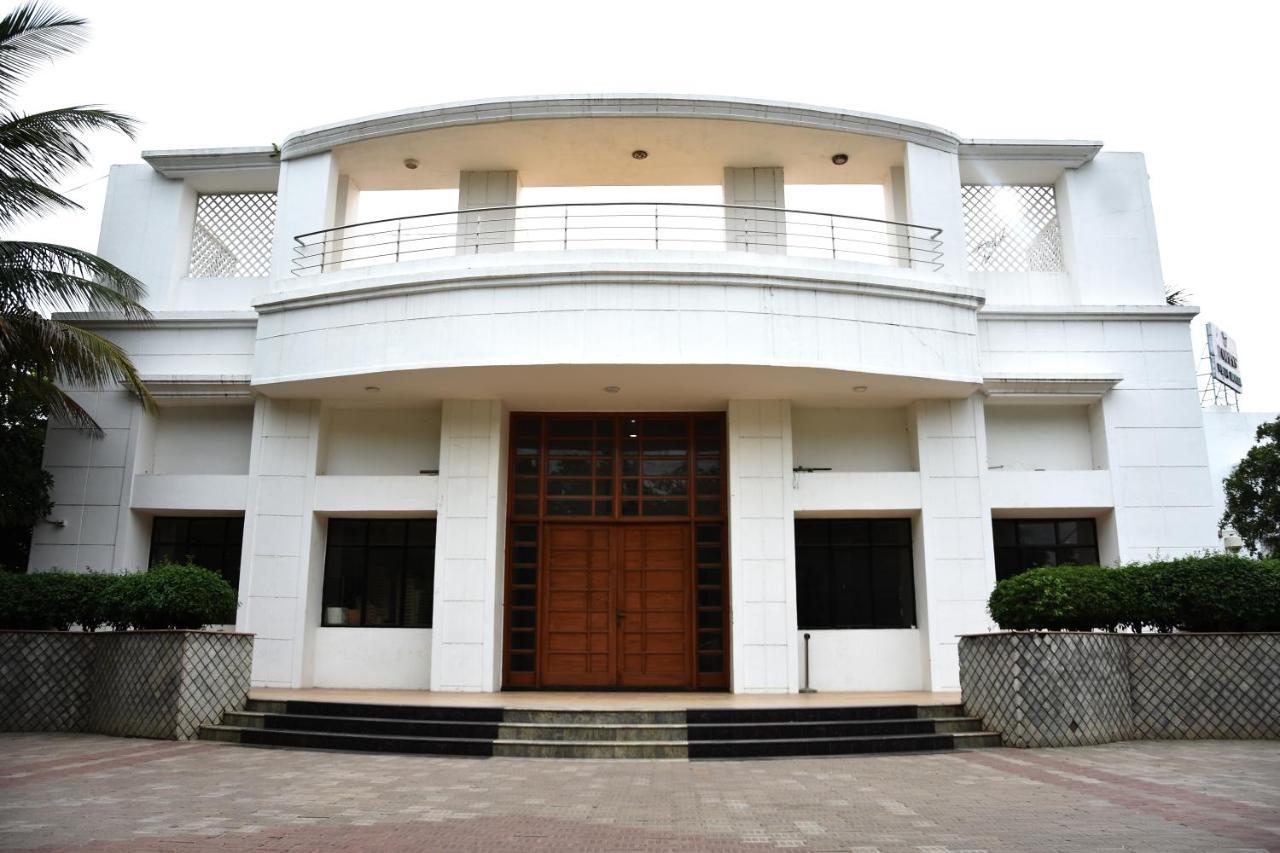 Poppys Vista Hotel Thirumurugan Poondi Экстерьер фото