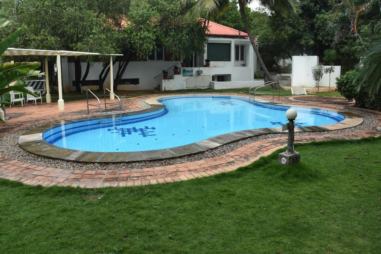 Poppys Vista Hotel Thirumurugan Poondi Экстерьер фото