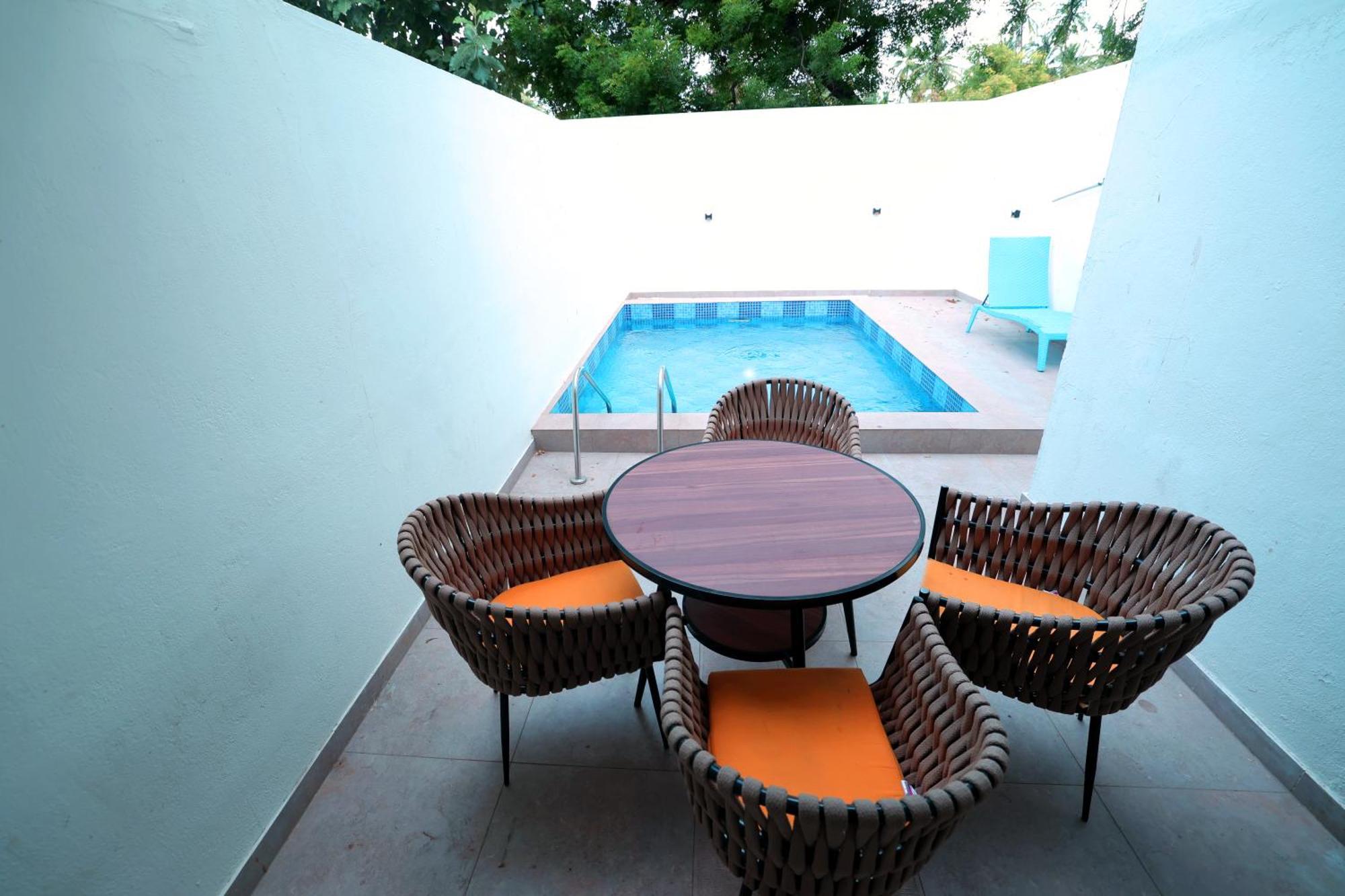 Poppys Vista Hotel Thirumurugan Poondi Экстерьер фото