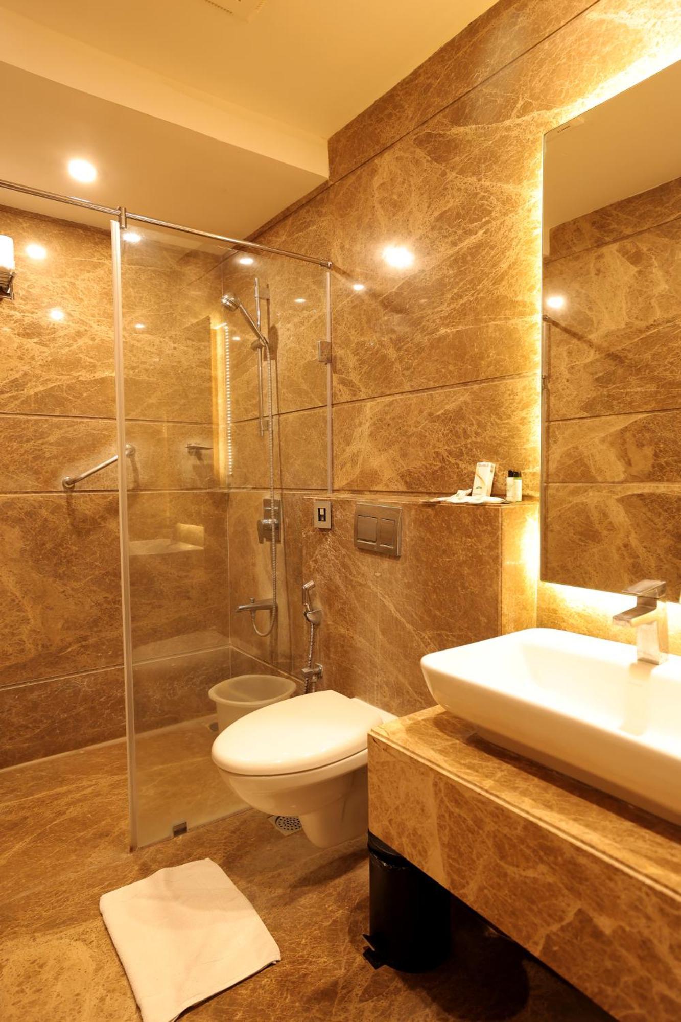Poppys Vista Hotel Thirumurugan Poondi Экстерьер фото