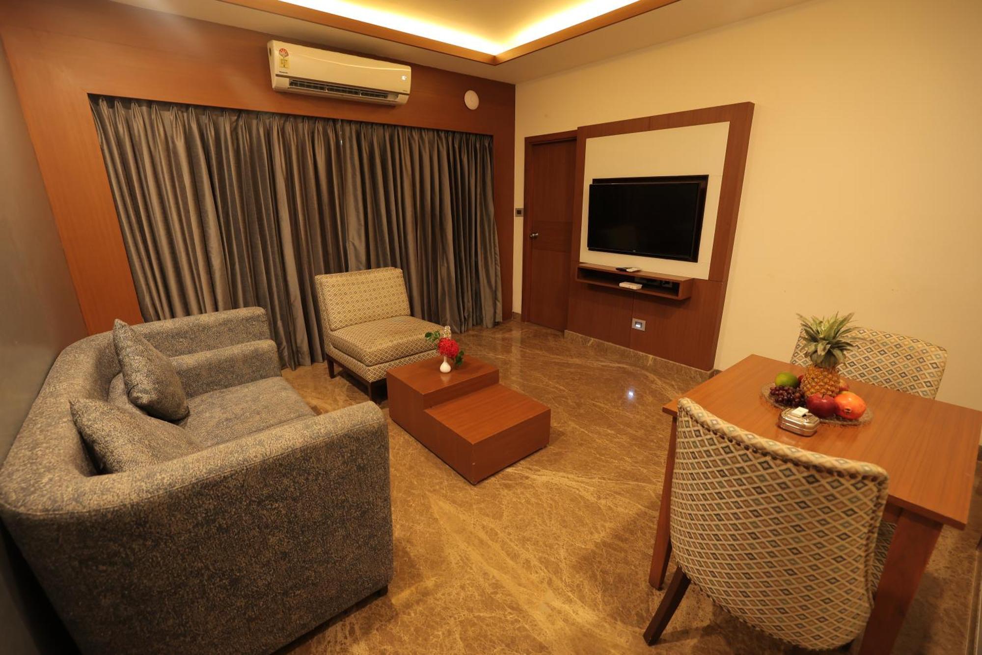 Poppys Vista Hotel Thirumurugan Poondi Экстерьер фото