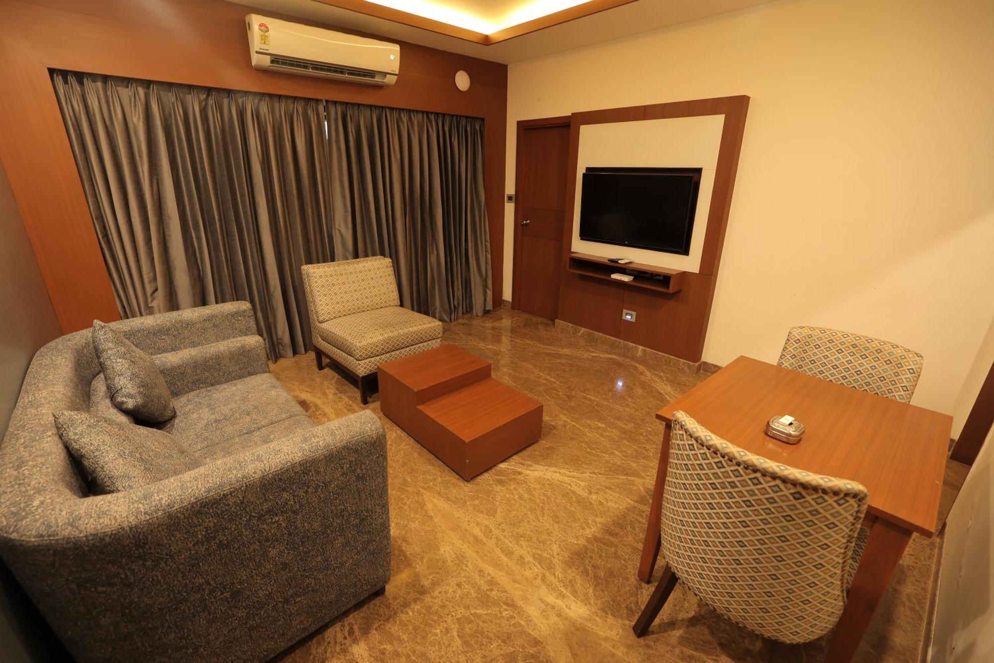 Poppys Vista Hotel Thirumurugan Poondi Экстерьер фото