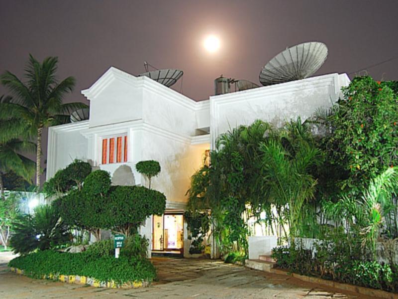 Poppys Vista Hotel Thirumurugan Poondi Экстерьер фото